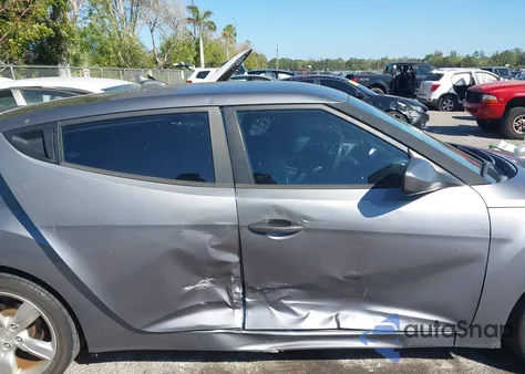 2014 Hyundai Veloster Base W/Black z USA, uszkodzony, nr VIN KMHTC6AD4EU214798